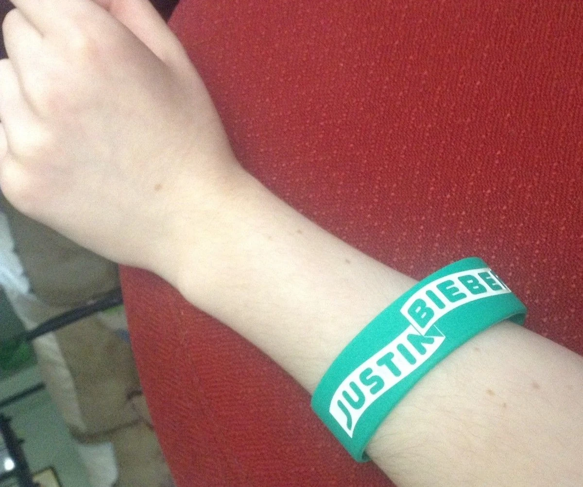 Bracelet clearance justin bieber