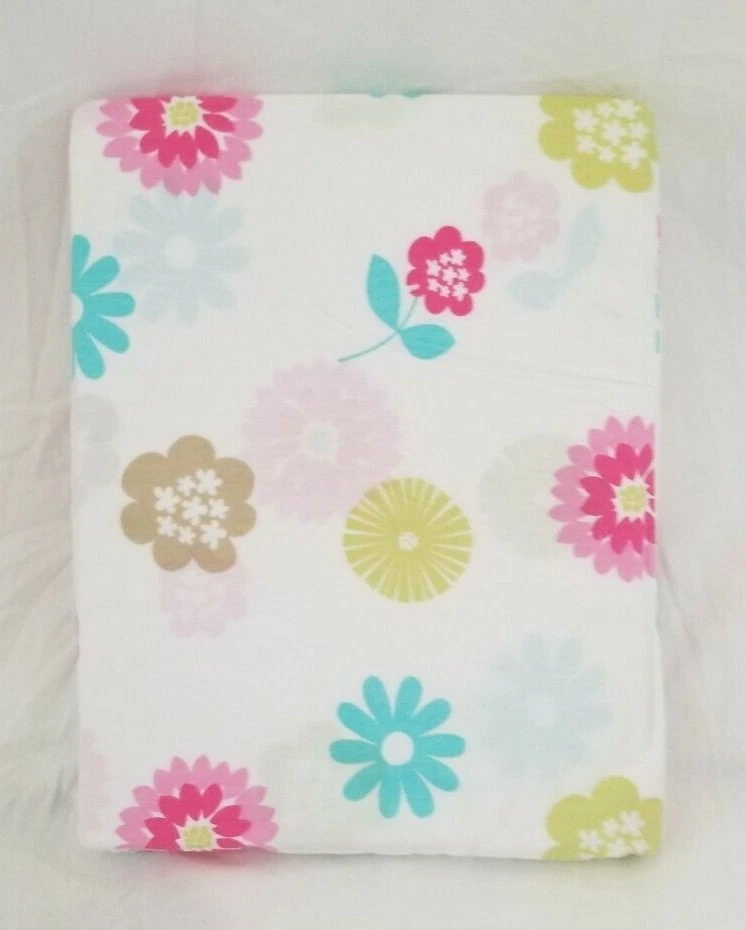 Hermosa sábana ajustable para cuna de verano con pétalos nueva en paquete Foto 4 de 4