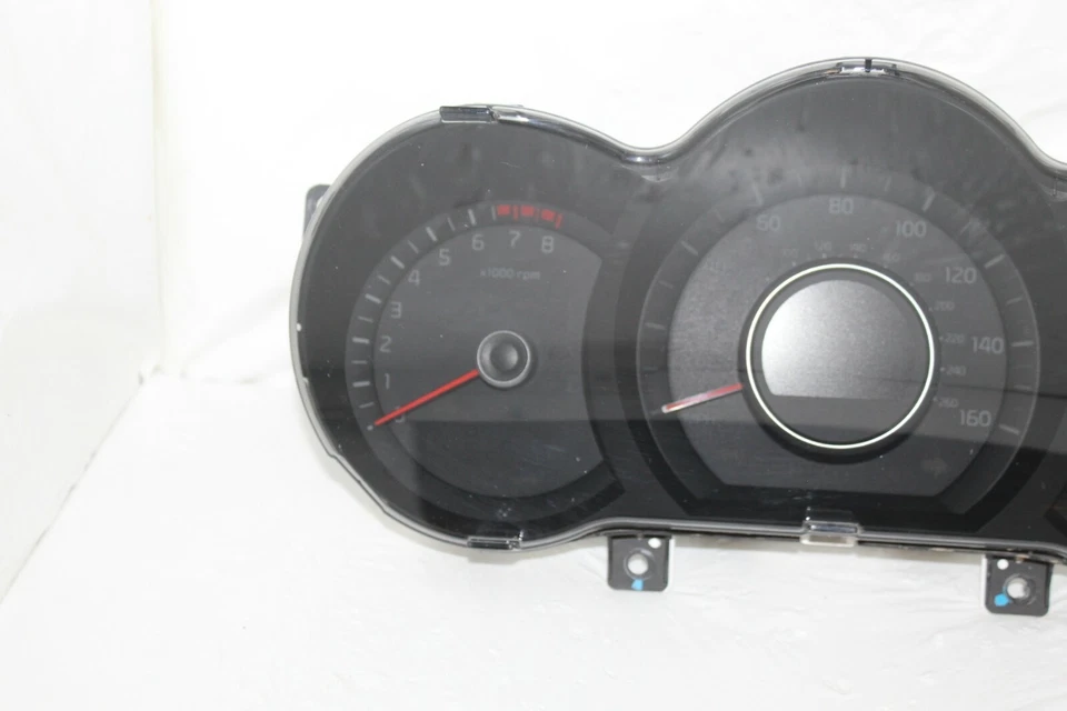 Cuadro de instrumentos velocímetro medidor de panel de instrumentos Kia Optima 2014 3.483 millas Foto 3 de 4