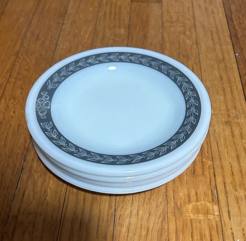 Vintage Pyrex Tableware Milk Glass Gray Laurel Leaf 6.75" B & B Plate - Set of 4