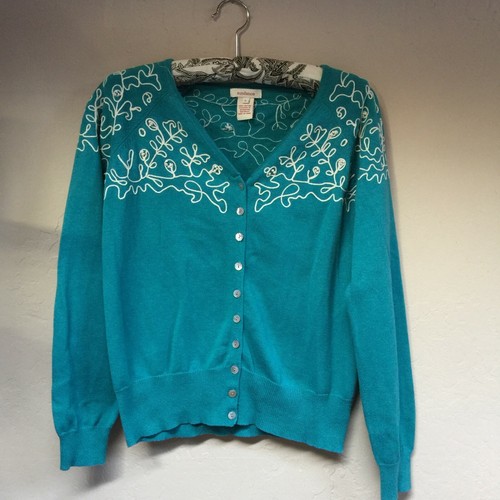 Sundance Womens Embroidered Button 