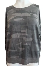 Splendid Women’s Large Long Sleeve Casual Camo Camouflage Shirt Stretch Top NWT