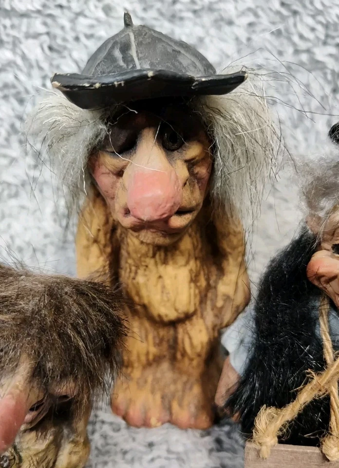 РЕДКИЙ / Снятый с производства Лот товаров Nyform Trolls Rjukan Норвегия Странная Редкость 1970-е 3 Фигурки - Изображение 3 из 4
