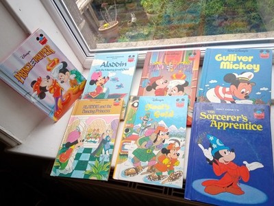 7 x Random House/Grolier Mickey Mouse Themed  Wonderful World of Reading Books
