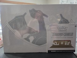 Pokémon TCG Sword & Shield Ultra-Premium Collection Charizard Box