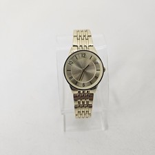 Elegant Gold Tone Women's Quartz Wristwatch with Gold Dial Bracelet 6.5 inch