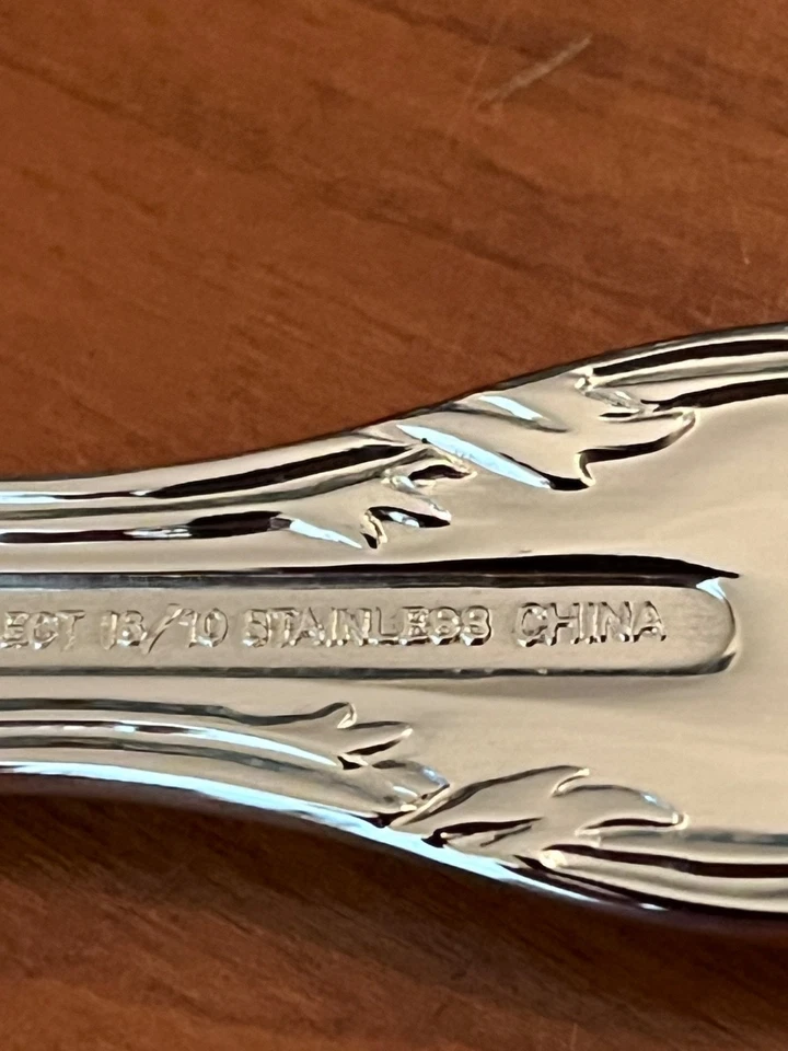 Cubiertos de acero inoxidable Reed & Barton Select Victoria 18/10 - a elección Foto 4 de 4
