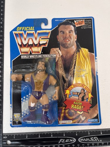WWF Hasbro Series Razor Ramon Purple Gear With Cha...