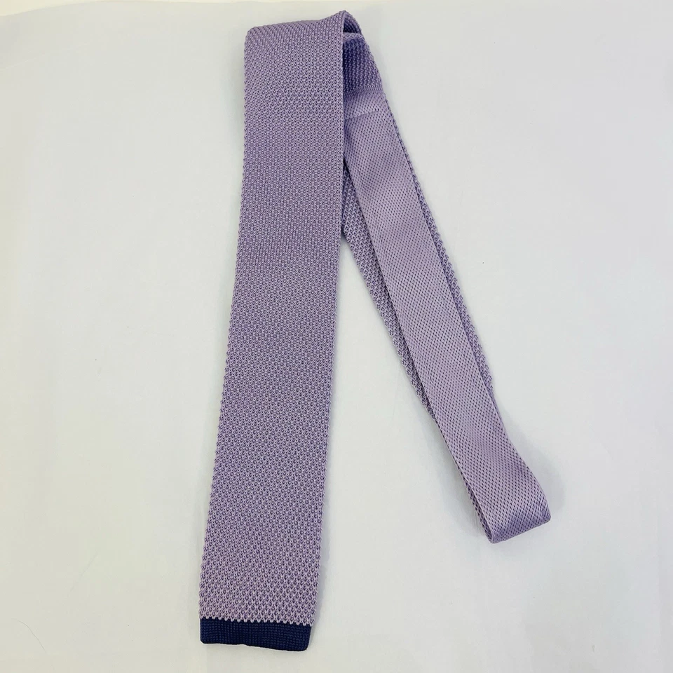 Corbata ajustada de punto de poliéster para hombre UNIQLO púrpura con extremo cuadrado azul marino 55x2,25 Foto 4 de 4