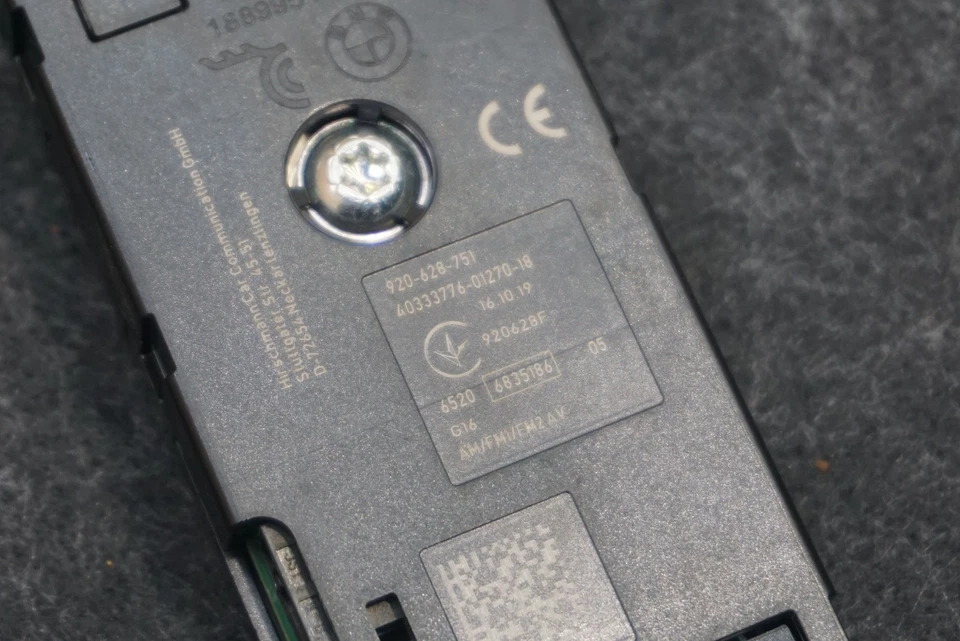 Rear Communication Antenna Module OEM 920628751 BMW M850i 840i G15 G16 2019-2020 - Image 4 of 4