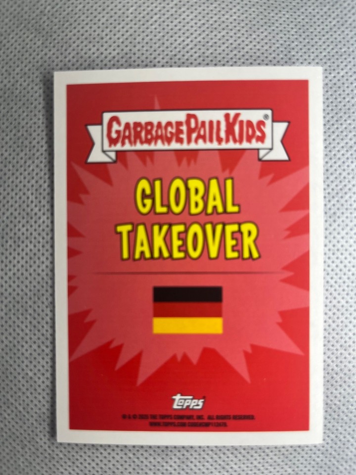 2025-worst-of-garbage-pail-kids-gpk-blue-gruselig-greta-global-glob-6