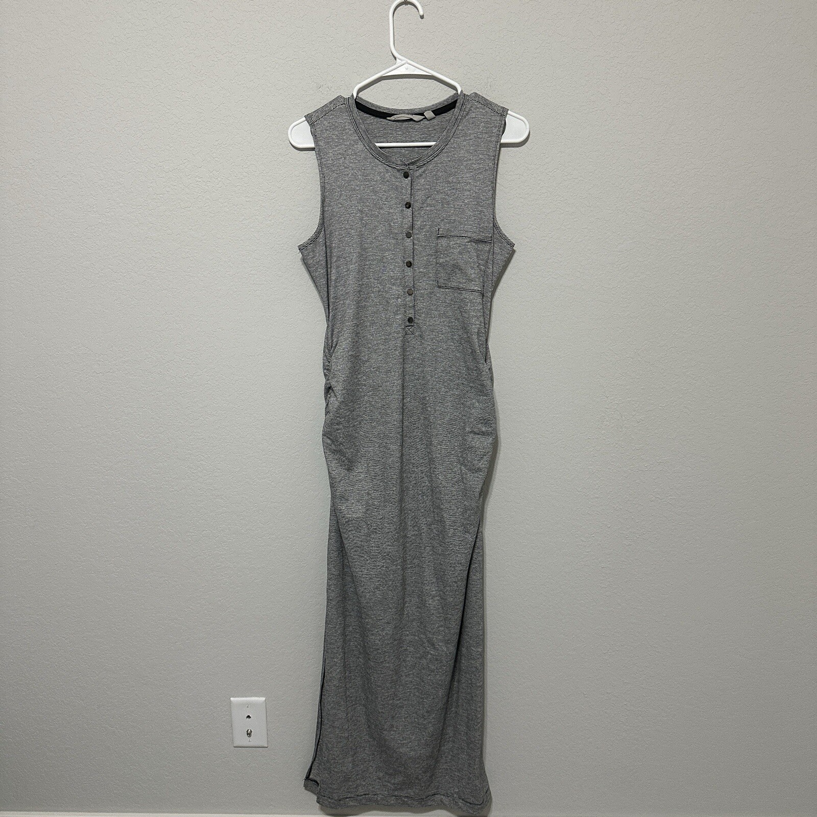 Athleta Microstripe Henley Gray Maxi Dress Size Small  Stretch Slit Button Front