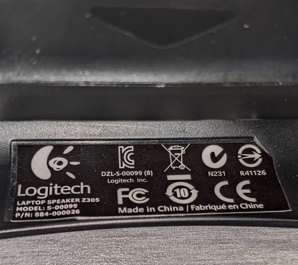 Logitech Portable Clip-On Laptop Speaker Z305 (Model: S-00099) - Bild 4 von 4