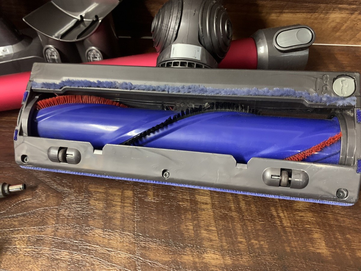 Dyson V6 Motorhead Vacuum W/ 6 Attachments Charger and Dock. | eBay