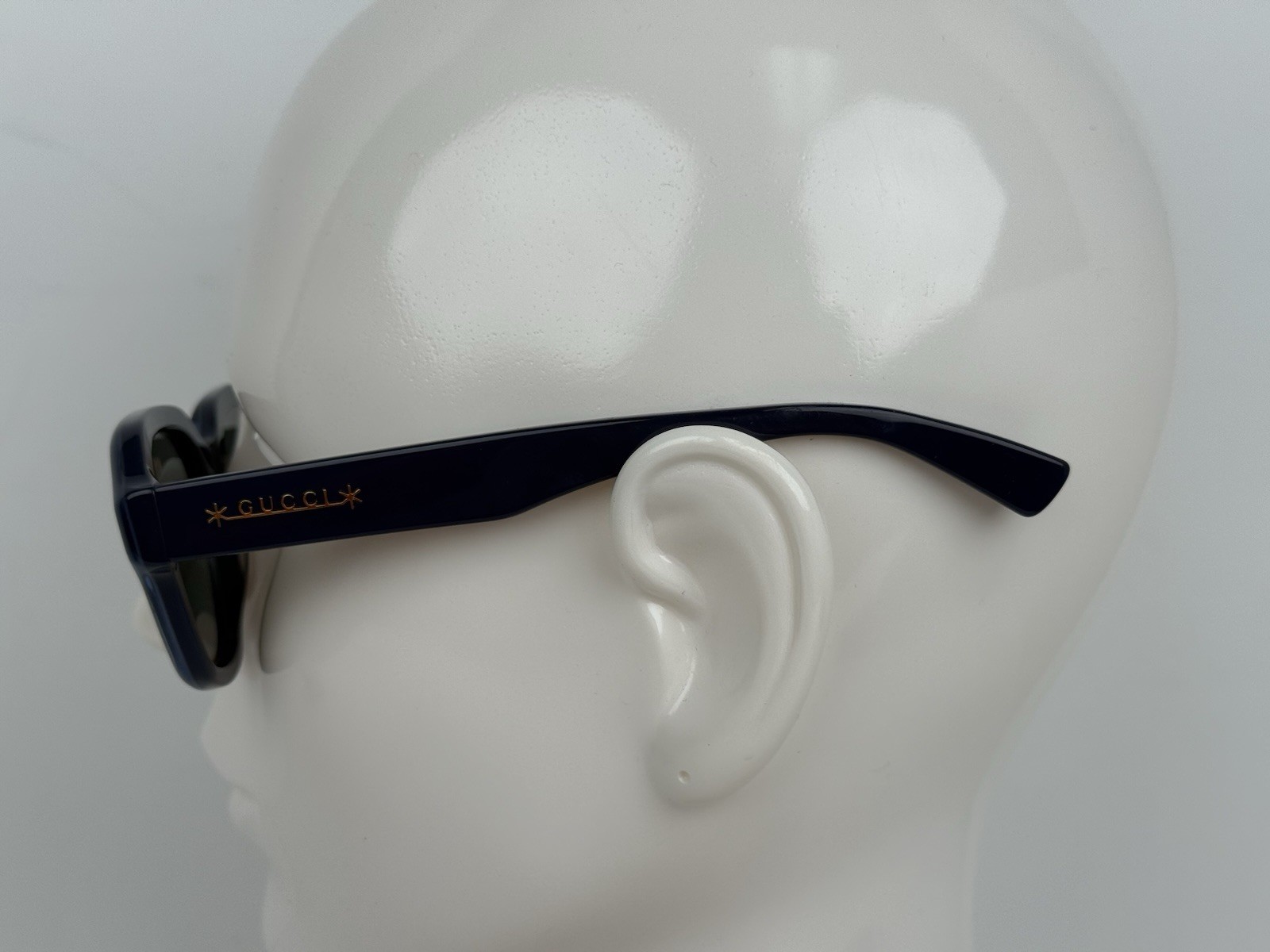 Gucci Logo Rectangular Sunglasses - image 4