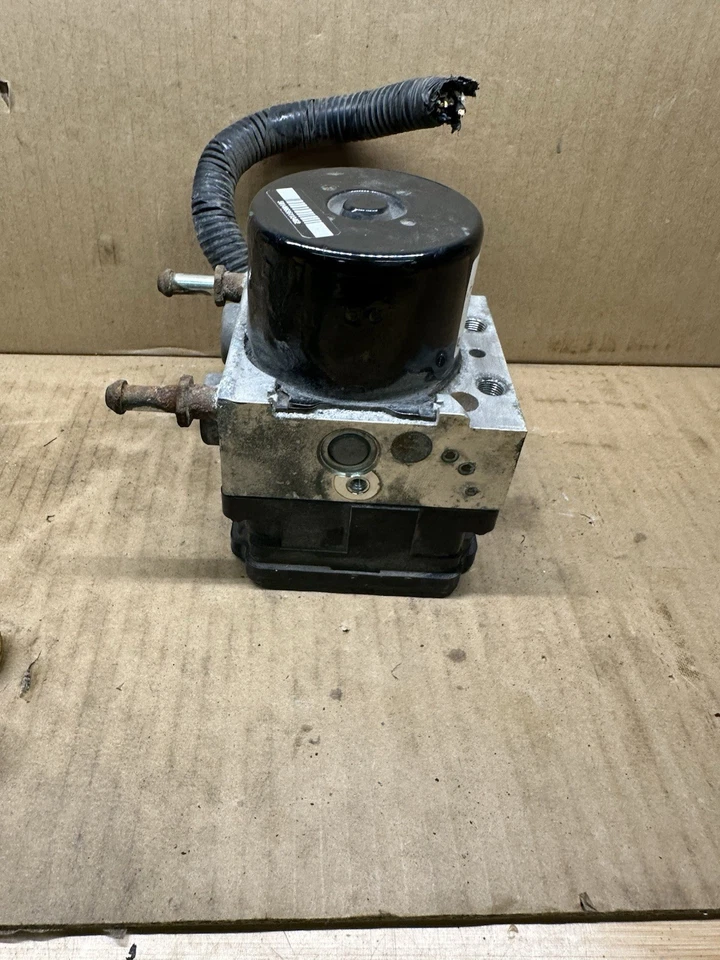 09-13 Suzuki Vitara ABS Pump Control Module Anti Lock Brake ESP 06.2102-1029.4 - Image 4 of 4