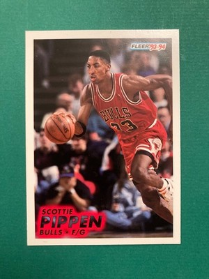 SCOTTIE PIPPEN NBA CARD FLEER 1993-94 # 32 CHICAGO BULLS