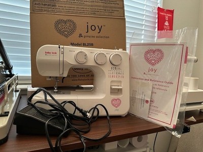 Baby Lock Joy Sewing Machine & Power Cord Pedal - Model BL25B - TESTED