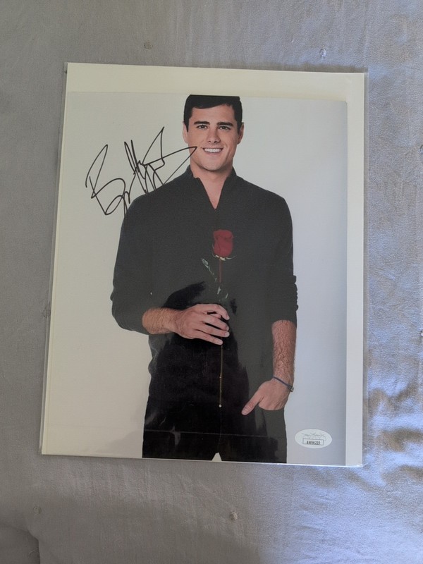 Ben Higgins SIGNED AUTO 8x10 PHOTO Bachelor The Bachelorette JSA 