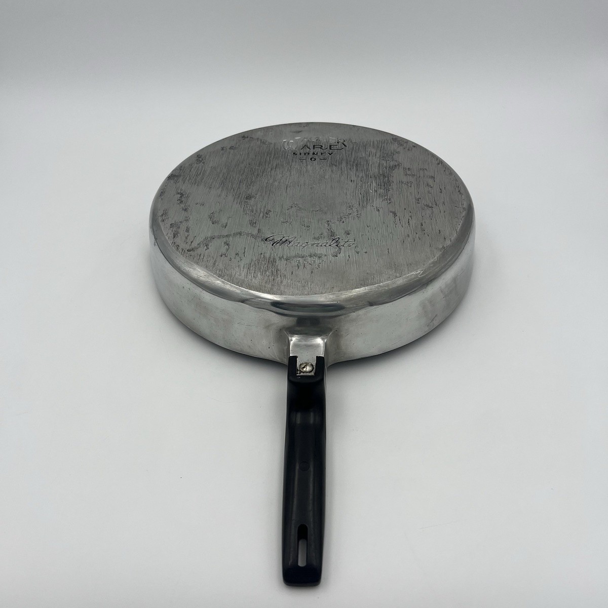 Vintage Wagner Ware Magnalite 4512 11.5