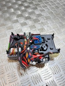 MERCEDES C CLASS W205 1.6 CDI FUSE BOX 2017