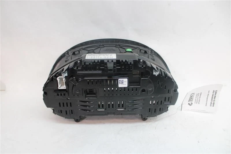 SPEEDOMETER CLUSTER 梅赛德斯-奔驰 C250 C300 C350 C63 2015 15 2059002716 1337610 — 第 2/4 张图片