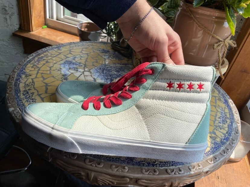 Unworn Size 11 VANS Sk8-Hi Reissue Chicago - Rare Collectible
