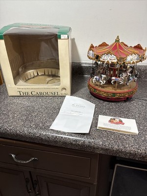 Me Christmas The Carousel 2003 Mint Condition Music & Motion Plays 15 Songs