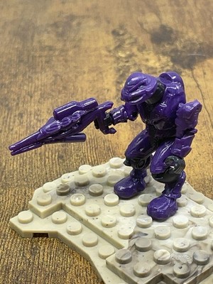 HALO MEGA BLOKS PURPLE COVENANT ELITE COMMANDO MINI FIGURE MAF SERIES 7
