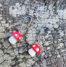 clip on earrings