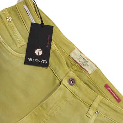 Teleria Zed NWT 5 Pocket Jean Cut Pants Size 33 US In Solid Green Cotton Blend
