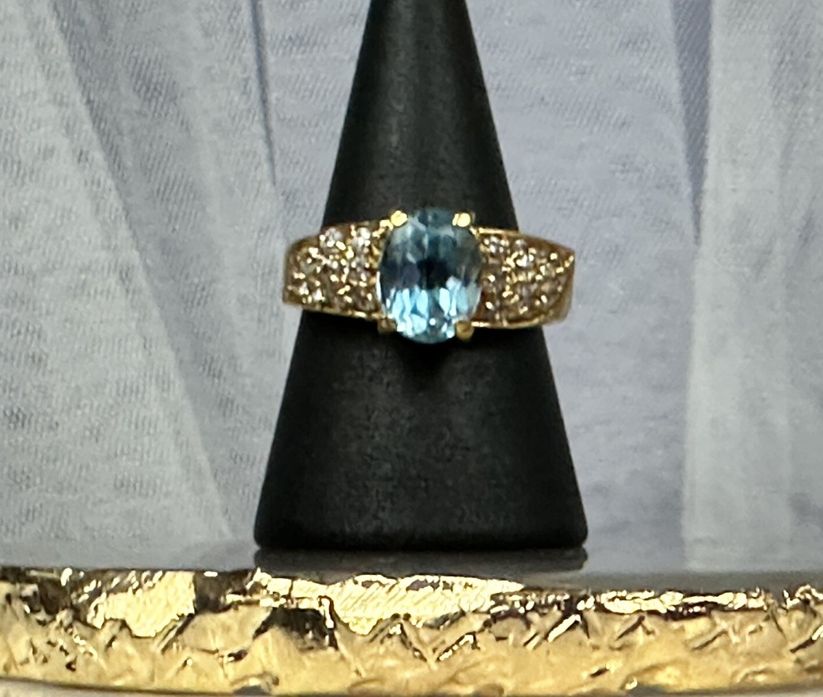 Women's Ring 14K HGE Lind Blue Faux Topaz Cubic Zirconia Cocktail