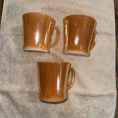 3 Vintage Anchor Hocking Fire King Peach Luster D Handle Mugs Cups