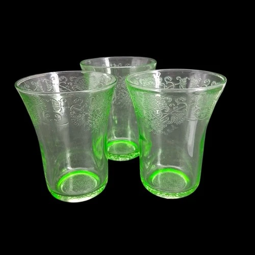 3 Vintage Uranium Glass Juice Water Glasses Tumblers Florentine Pattern Glows
