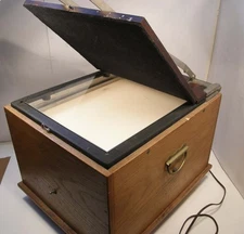 VINTAGE FOLMER GRAFLEX CONTACT PRINTER LIGHT BOX
