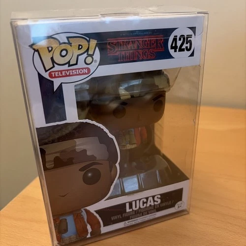 Funko Pop! Vinyl: Stranger Things - Lucas Sinclair w/ Binoculars #425 w/ Protect