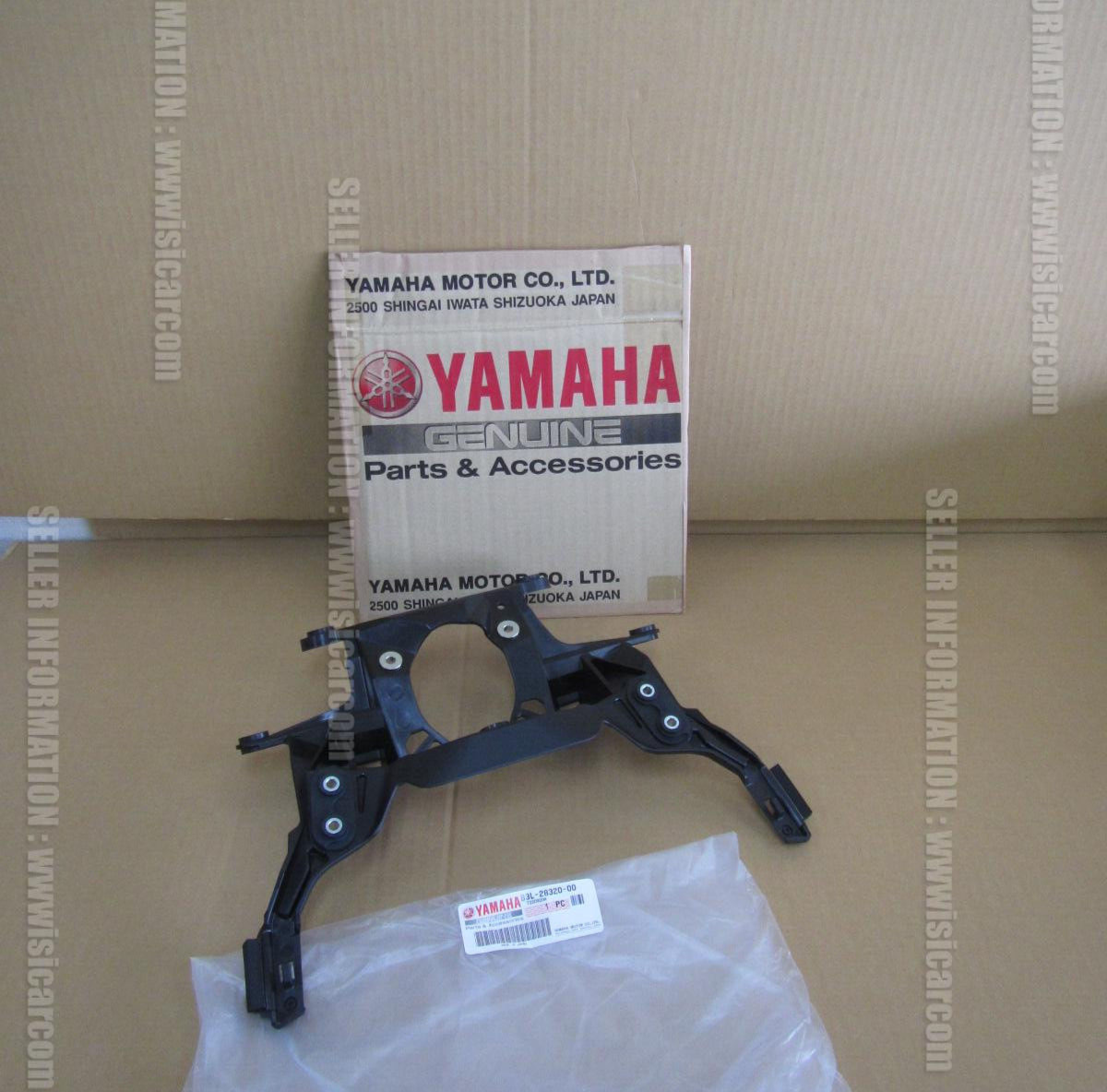m YAMAHA YZF-R1 2020 - 2025 LEG SHIELD STAY SET B3L-28320-00 para