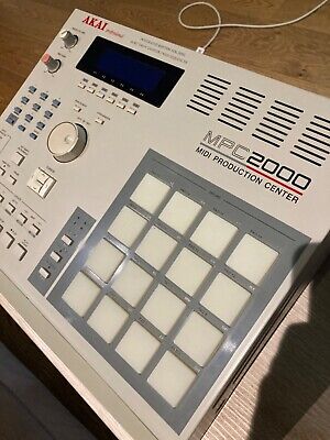 Akai MPC2000 Midi Production Center Sampler Sequencer Drum Machine