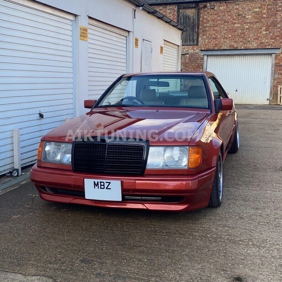 Juego guardabarros delantero de carrocería ancha (se adapta a todos los Mercedes Benz W124 AMG E500) Foto 3 de 4