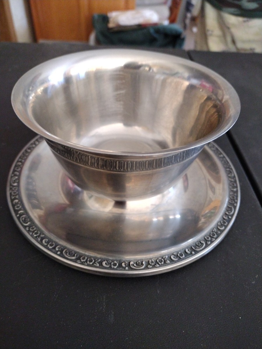 Oneida Custom 18/8 Stainless gravy sauce dip bowl w/attached