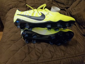 Adults Phantom Venom Football Boots Indoor Pro Direct .