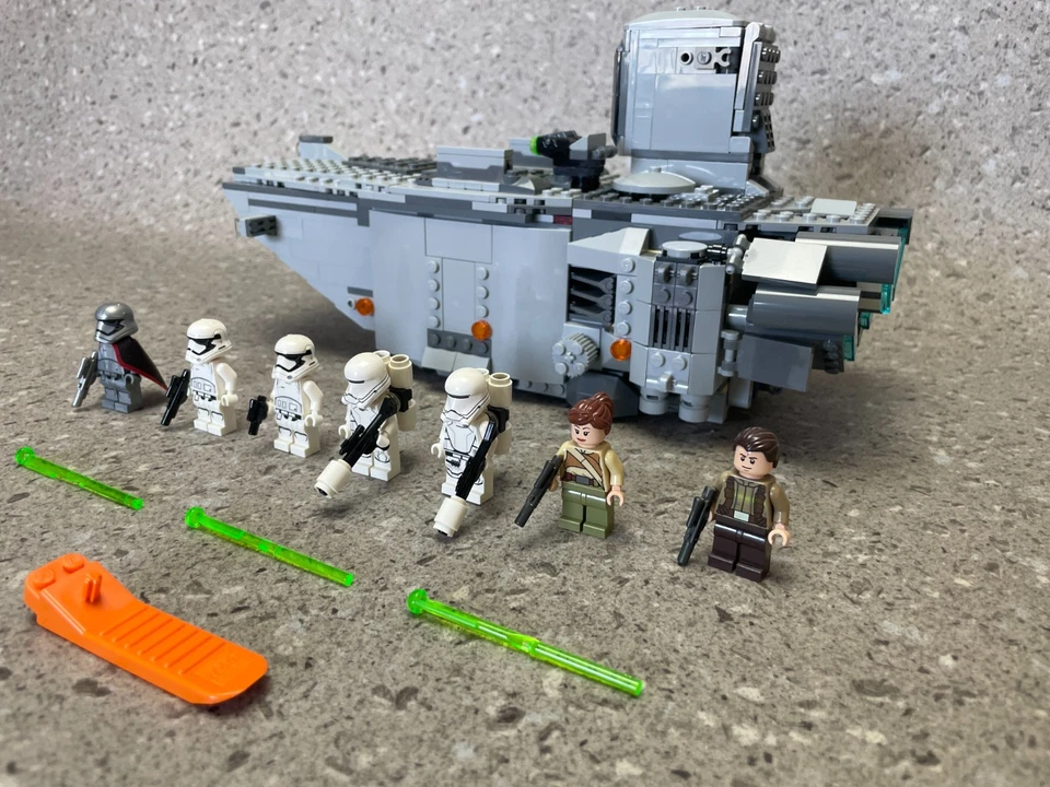 LEGO® Star Wars 75103 First Order Transporter - Bild 4 von 4