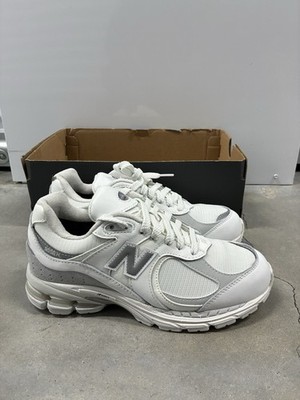 New Balance 2002R Gore Tex White Brighton Grey M2002RXM Size 5 Men
