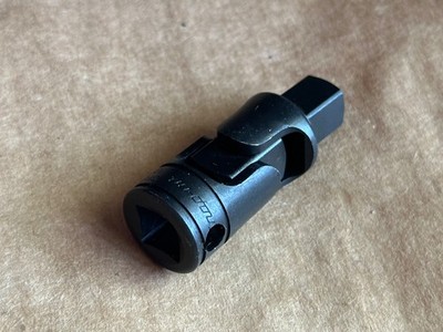 Snap On 3/8 Drive 2-1/16 Friction Universal Joint Swivel Socket Adapter GFU8A
