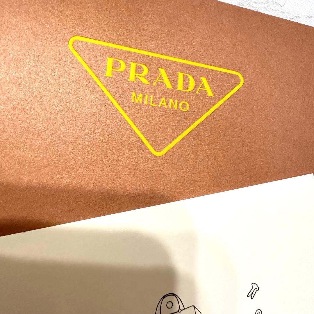 PRADA Unused Robot Charm Set with Postcard & Cardholder Bag Style Accessories thumbnail 4