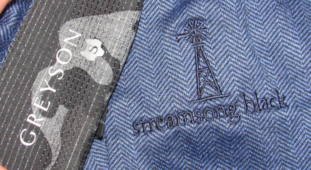 GREYSON Blue Herringbone Performance Sweater Stre… - image 4