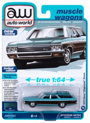 2023 AUTO WORLD 1:64 *PREMIUM 4A* Turquoise 1970 Chevy Kingswood