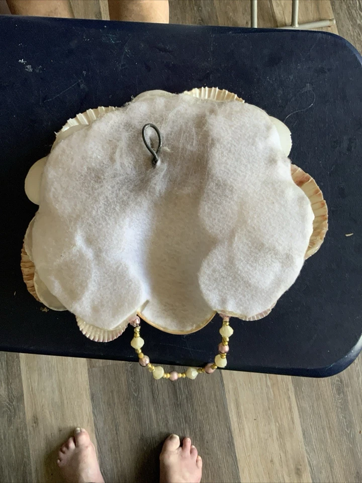 Decoración de pared artesanal concha marina con acento de cuentas Foto 4 de 4