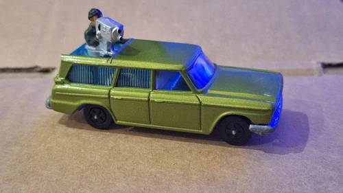 VERY RARE Corgi Junior Studebaker Wagonaire TV Cameraman GREEN