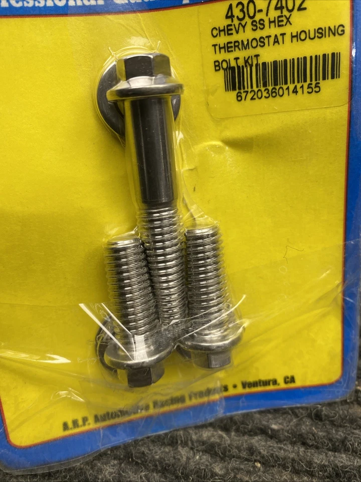 ARP 430-7402 Polished For Chevy SS hex thermostat housing bolt kit Foto 4 de 4
